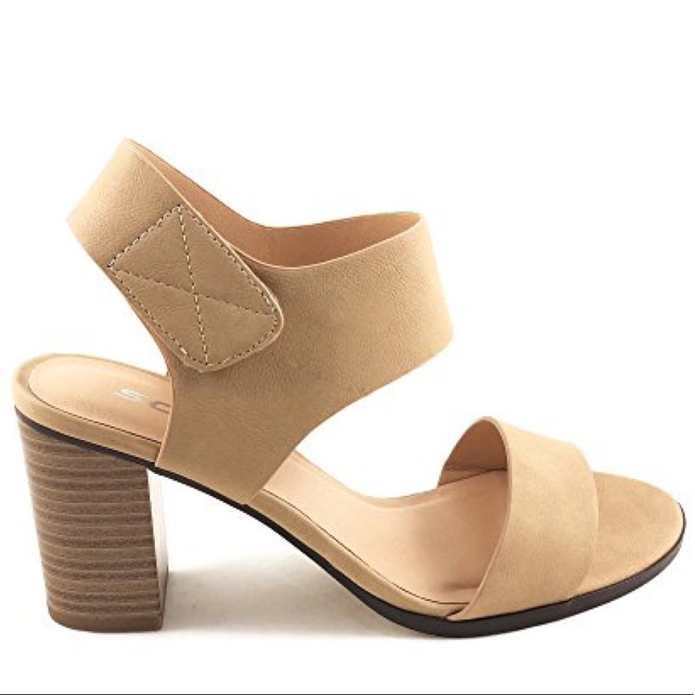 Restock! Soda Natural Velcro Strap Stacked HEEL - Picture 2 of 11